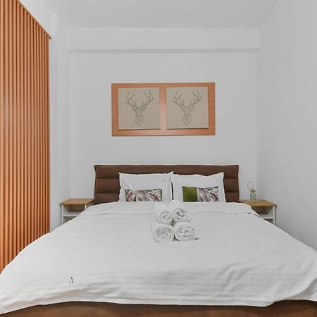 The Flower Clabucet Studio Predeal Exterior photo