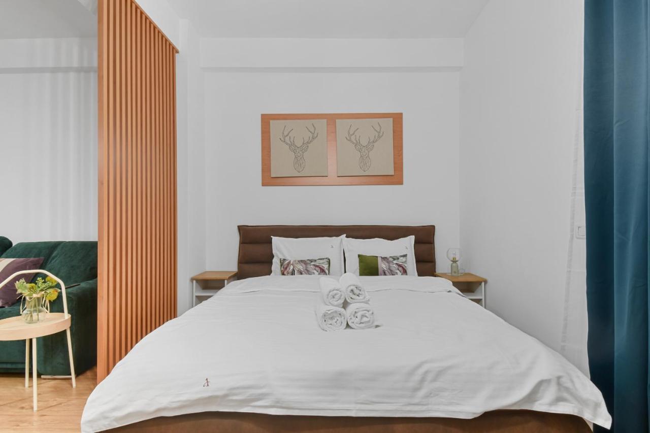 The Flower Clabucet Studio Predeal Exterior photo