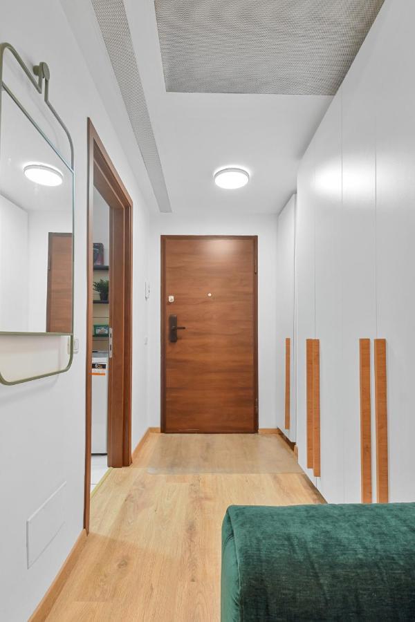 The Flower Clabucet Studio Predeal Exterior photo
